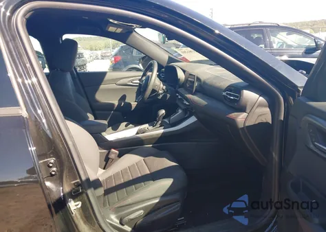 2024 Dodge Hornet Gt Awd z USA, uszkodzony, nr VIN ZACNDFAN1R3A43395